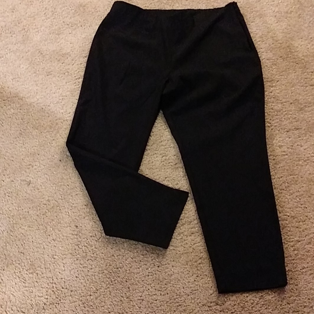 Stretch Black capris